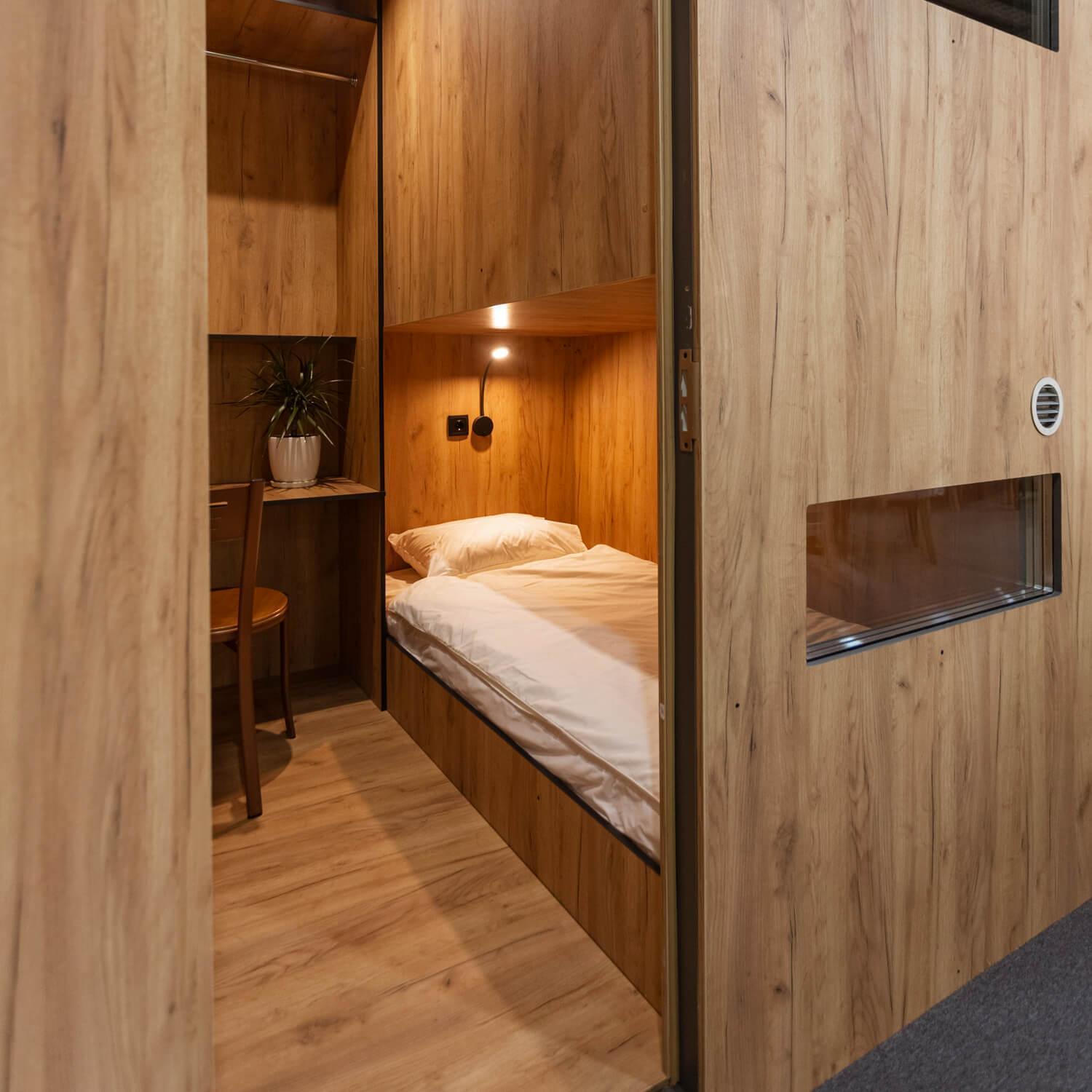 Luxhostel24 Warschau Buitenkant foto